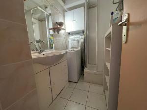 Appartements Appartement Banyuls-sur-Mer, 2 pieces, 4 personnes - FR-1-309-432 : photos des chambres