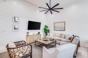 Commodore’s Hideout