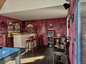 Maison lumineuse La Forêt-Fouesnant proche plage, golf, avec salle de détente et 5 chambres - FR-1-481-158