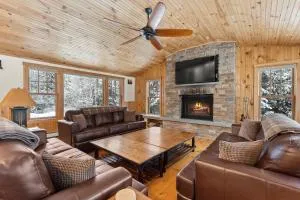 Woodford Lodge - Newcomb