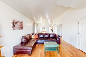 Endless Canyon Escape