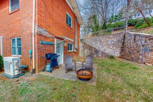 Cozy Mountain Hideaway