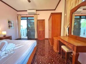 高尔夫泳池花园6卧高端别墅