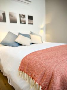 HOM I Moderno Depto con encanto en Barrio Lastarria