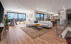 Villa Sunset Split overviewing Split and Podstrana bay