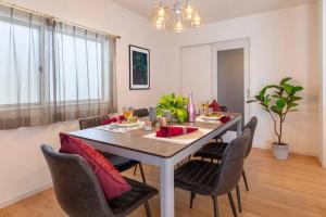 敷地内でBBQができてビーチまで車で5分の好立地　最高の沖縄滞在をN. HOUSEでどうぞ