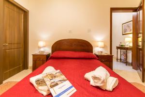 Sunny Maltese townhouse Madonnina Kalkara - Happy Rentals