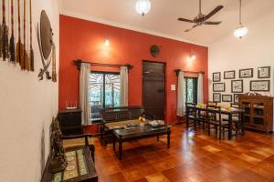 Vintage Estate - Lakeside allure with vintage decor,A plunge pool & A lawn featuring a charming gazebo