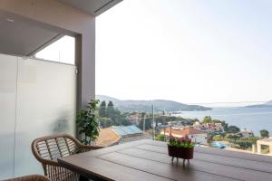 The Red Bee Apartment