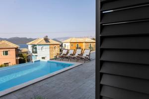 The Red Bee Apartment