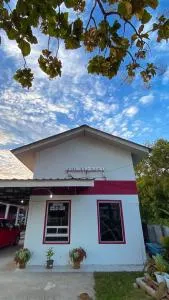 拉扬宾馆 - 立咯海滩