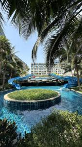 Laguna Beach 2 Resort Condominium