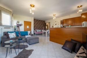 Estell’s sweet luxury house