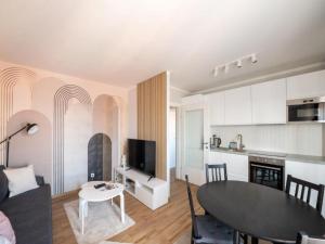 ML Apartment-2Bedroom free parking -Self check in