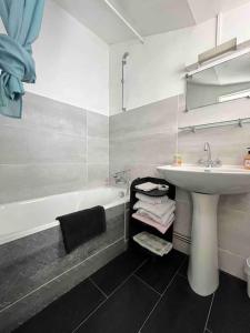 Maisons de vacances Maison de charme 3 chambres remparts de Guerande : photos des chambres