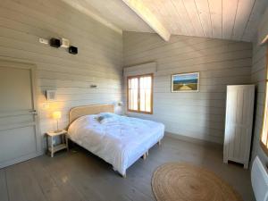 LECLUSE maison tout confort piscine chauffée quartier prisé