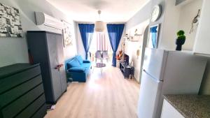 2Br Apt Coastal Comfort with Internet Access