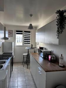 Disneyland Family and Friends great location apart