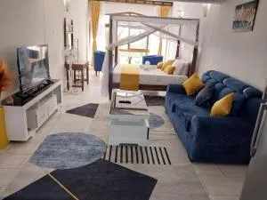 SERENITY COVE - 乌昆达