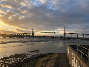 Lovely riverside flat