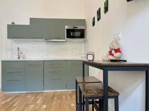 Apt near Muzeum Prague 1