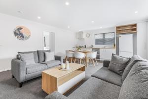 Modern Retreat with King Bed - By KOSH BNB - 4hvězdičkové hotely ve městě Hamilton