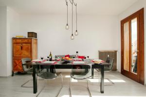 Spiaggia Azzurro -lakeside with terrace - Happy Rentals