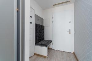 Ovo Chic Studio by BookingHost