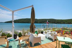 Arena One 99 Glamping