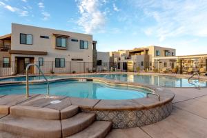 Fun Times & Tan Lines townhouse