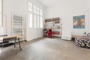 GuestHost - Milan Cadore - Urban Retreat Apartment!