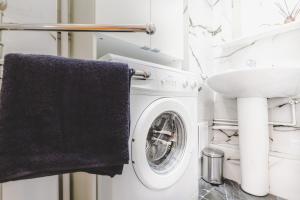 Sunshine Haven - M&N Condos