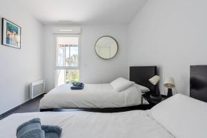 Appartement Vue Mer 50m plage des Salins Piscine 2 parkings Terrasse