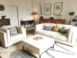 Le Relais de Fleyres - Gîte Authentique avec Jardin, Parking et Wifi