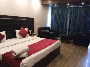 Hotel Himshri Mall Road By Ovata