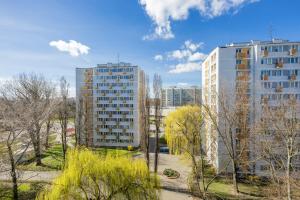 Unique Apartment with Balcony in Warsaw by Renters