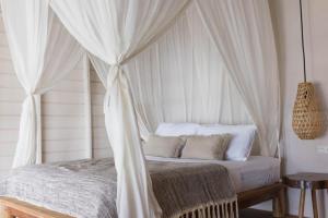 Kaini Mentawai - Surf Resort