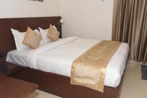 HOTEL LAWANG SIGNAGE