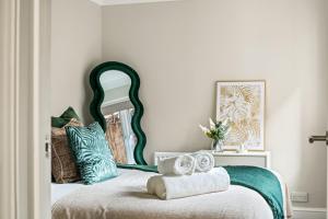 Reading City Centre - Free Parking - Business Stays - Relocators