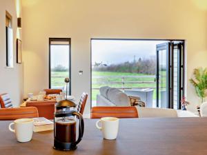 2 Bed in Somerton 92126