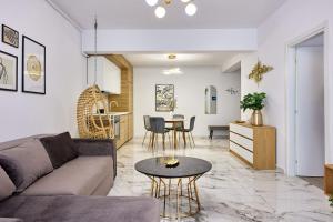 Elite Beachfront Apartament by Casa del Mar