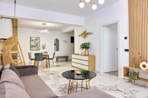 Elite Beachfront Apartament by Casa del Mar