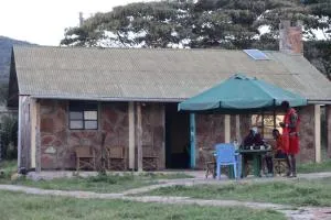 NAUNERI HOMES - Mara Simba