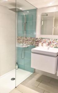 Appartements La Tour charmant studio tres bien situe : photos des chambres
