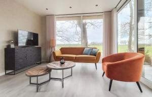 Lovely Home In Oosterwolde With Wifi