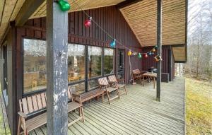 Gorgeous Home In Smålandsstenar