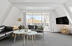 Awesome Home In Farsø With Wifi