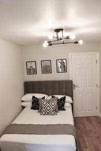 Readings Peaceful Gem