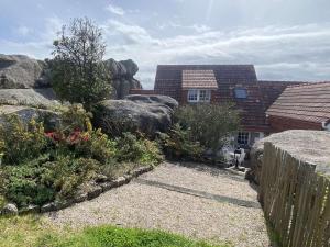 Maison de vacances 3 étoiles avec jardin à Trégastel, proche plage - FR-1-542-62