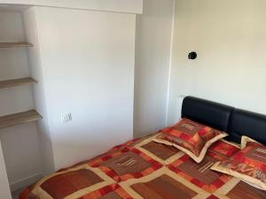 Appartement climatisé avec terrasse à Bormes-les-Mimosas - FR-1-308-192